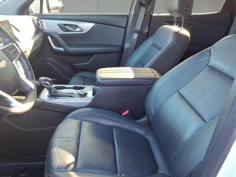 Used 2021 Chevrolet Blazer LT w/ Sound & Technology Package image 12