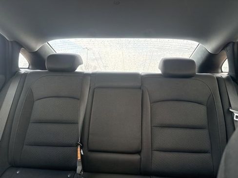 Used 2024 Chevrolet Malibu LT image 32