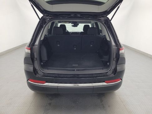 Used 2023 Jeep Grand Cherokee Laredo image 29