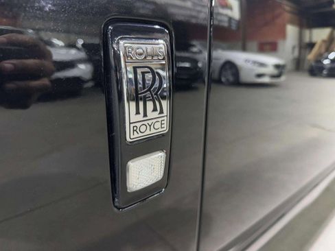 Used 2015 Rolls-Royce Ghost image 18