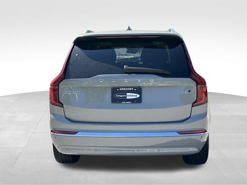 Used 2025 Volvo XC90 B5 Plus AWD/4WD image 7