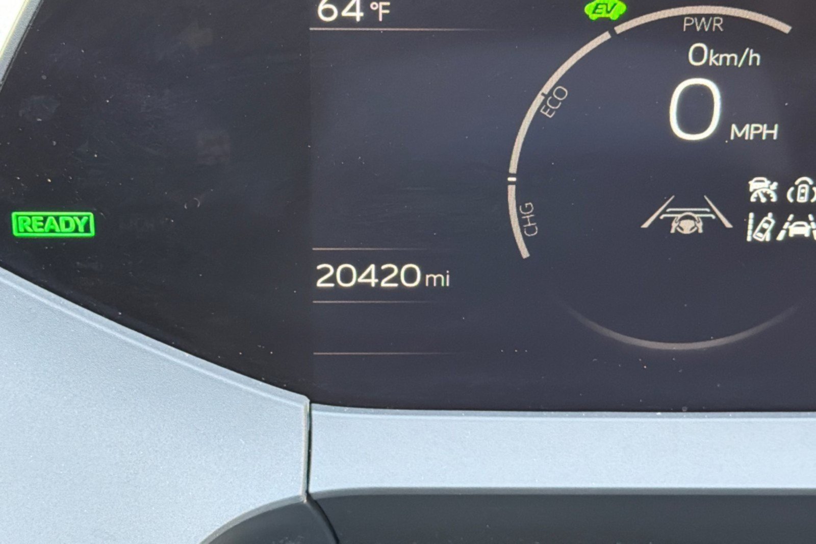 Used 2024 Toyota Prius XLE FWD image 25