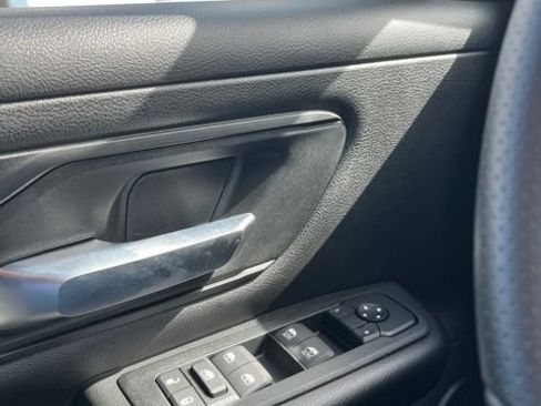 New 2026 RAM 1500 Express AWD/4WD image 23