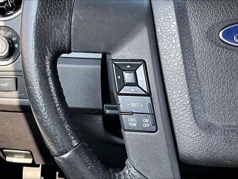 Used 2013 Ford F150 XLT w/ XLT Chrome Pkg image 24