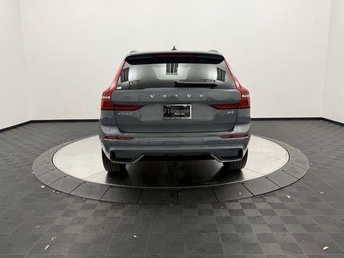 Certified 2023 Volvo XC60 B5 Ultimate w/ Protection Package Premier image 6