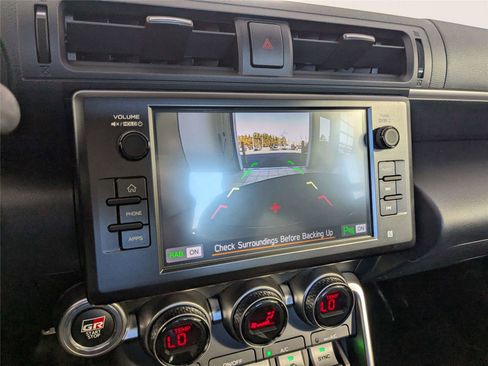 Used 2025 Toyota GR86 Premium w/ Performance Package image 23