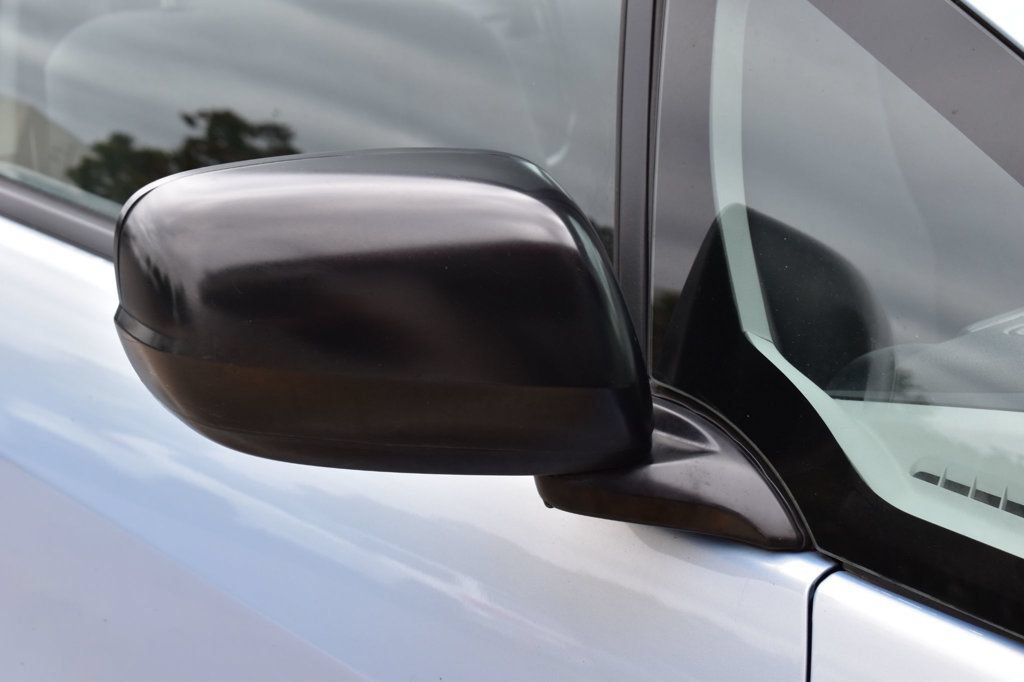 Used 2010 Honda Fit image 34