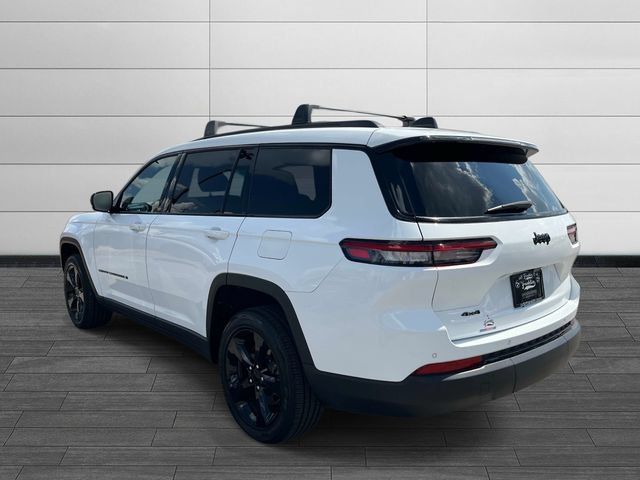 Used 2023 Jeep Grand Cherokee L Altitude AWD/4WD image 6