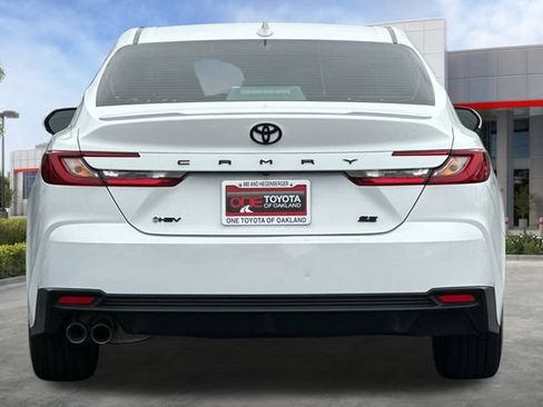 Certified 2026 Toyota Camry SE w/ Convenience Package FWD image 6