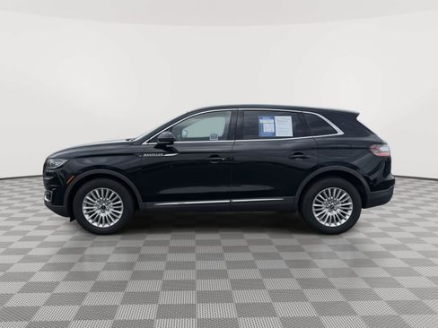 Used 2020 Lincoln Nautilus Premier AWD/4WD image 2