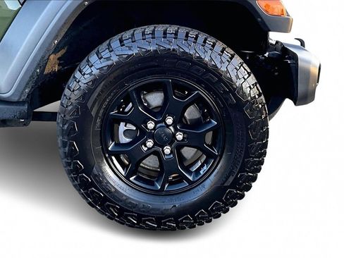 Certified 2021 Jeep Wrangler Willys image 31