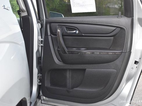 Used 2015 GMC Acadia SLT w/ Technology Package image 9