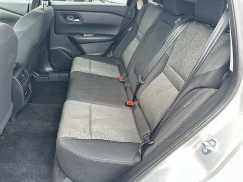 Used 2025 Nissan Rogue SV AWD/4WD image 12