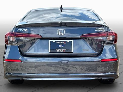 Used 2025 Honda Civic Sport Touring image 5