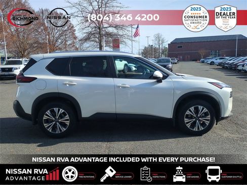 Used 2023 Nissan Rogue SV w/ SV Premium Package image 4