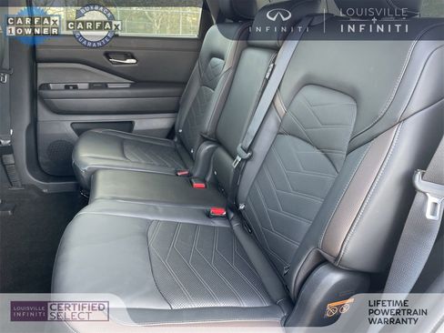 Used 2024 Nissan Pathfinder Platinum w/ Cargo Package image 15