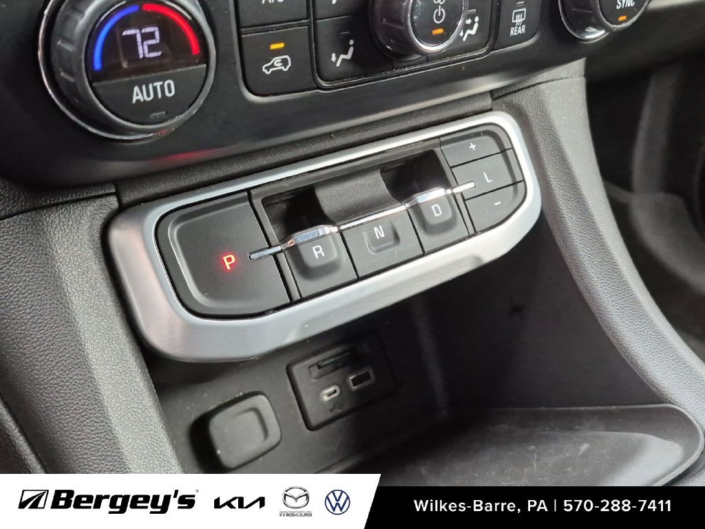 Used 2021 GMC Acadia SLT w/ LPO, Floor Liner Package AWD/4WD image 21