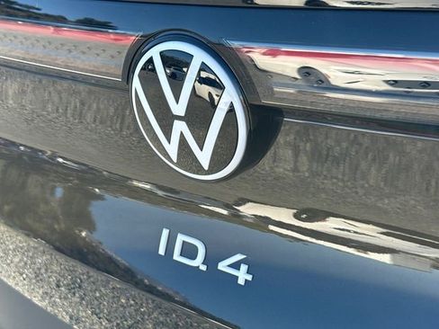 New 2026 Volkswagen ID.4 Pro image 10