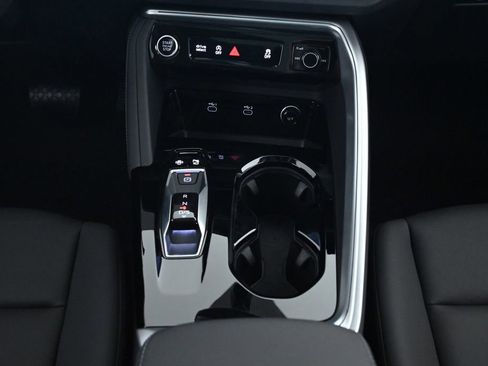 New 2025 Audi Q5 Premium image 13