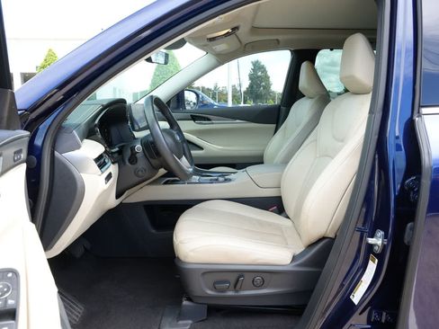 Certified 2023 INFINITI QX60 Luxe w/ Cargo Package AWD/4WD image 15