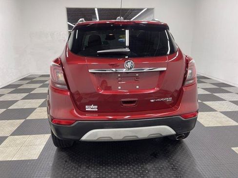 Used 2021 Buick Encore Preferred AWD/4WD image 3