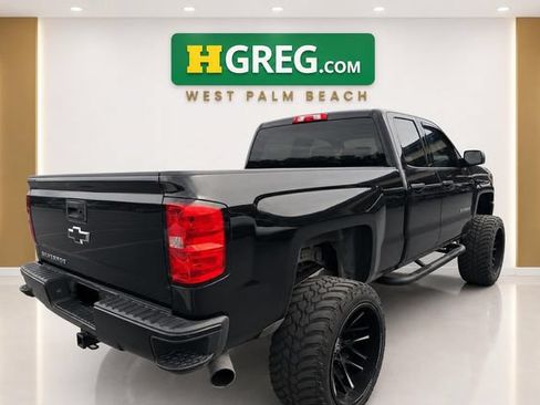 Used 2018 Chevrolet Silverado 1500 Custom w/ Custom Convenience Package RWD image 6