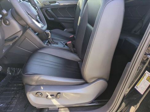 Used 2024 Volkswagen Tiguan SE R-Line FWD image 16