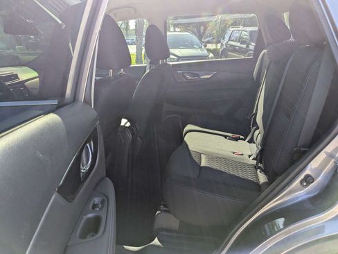 Used 2019 Nissan Rogue S w/ Special Edition Package FWD image 14