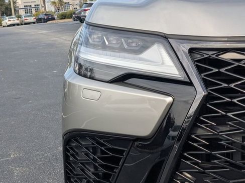 Used 2022 Lexus LX 600 F Sport w/ Accessory Package (Z1) AWD/4WD image 10