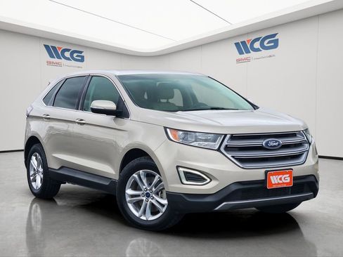 Used 2017 Ford Edge SEL w/ Equipment Group 201A AWD/4WD image 2