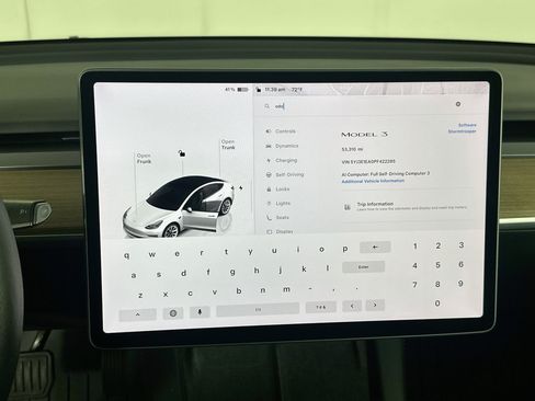 Used 2023 Tesla Model 3 Standard Range RWD image 17