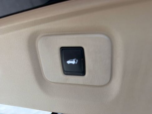 Used 2019 Nissan Pathfinder Platinum w/ Cargo Package FWD image 36