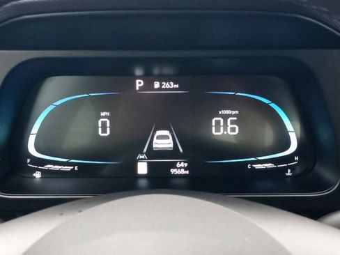 Certified 2025 Hyundai Elantra Sport image 10