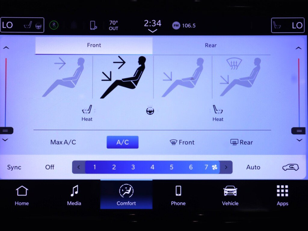 Used 2021 Chrysler Pacifica Touring-L FWD image 17