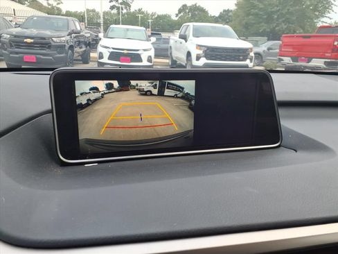 Used 2019 Lexus RX 450h AWD w/ Navigation Package image 16