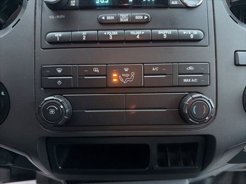 Used 2015 Ford F250 XL w/ XL Appearance Package image 24