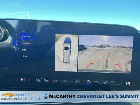 New 2025 Chevrolet Suburban Premier image 36