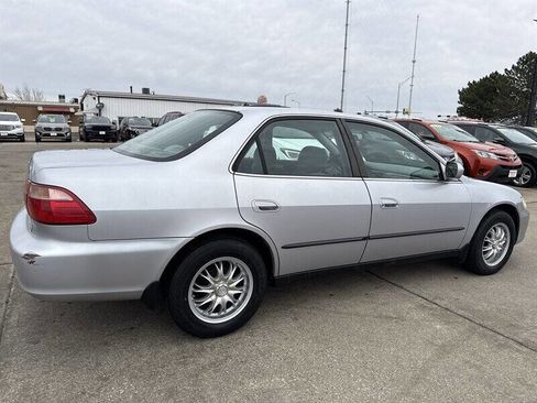 Used 2000 Honda Accord LX image 8