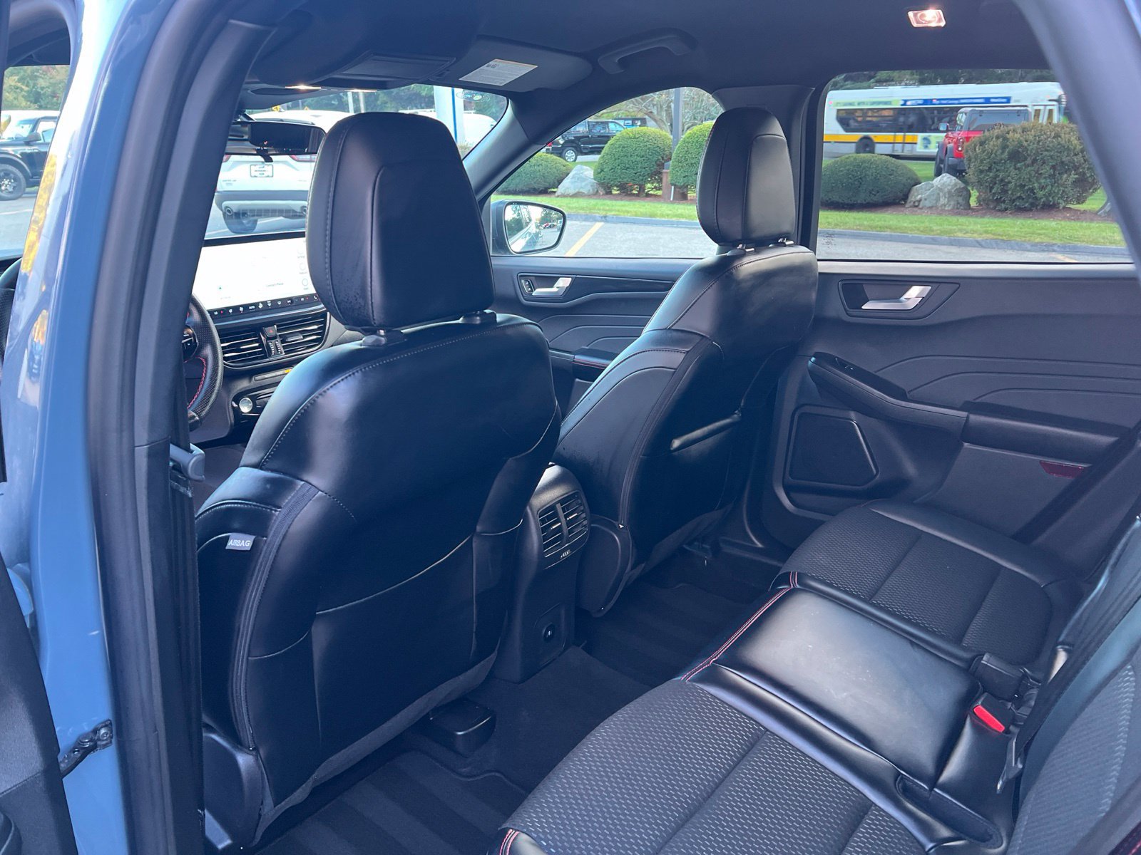 Used 2024 Ford Escape ST-Line w/ Tech Pack #1 AWD/4WD image 15