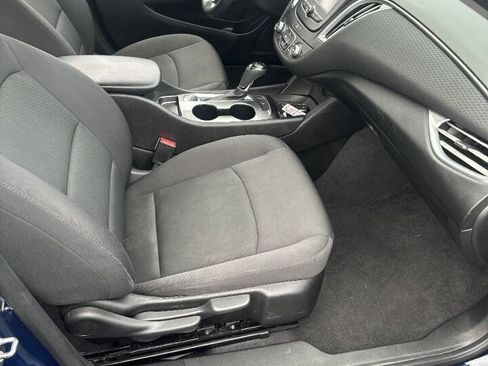 Used 2017 Chevrolet Malibu LS FWD image 12