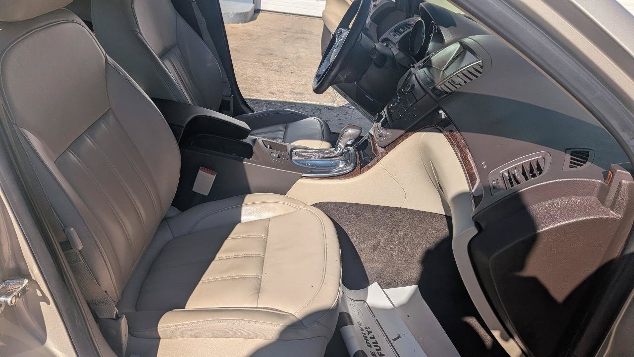 Used 2013 Buick Regal Premium FWD image 14