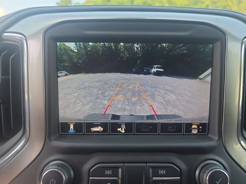Used 2021 Chevrolet Silverado 2500 LTZ w/ LTZ Plus Package AWD/4WD image 17