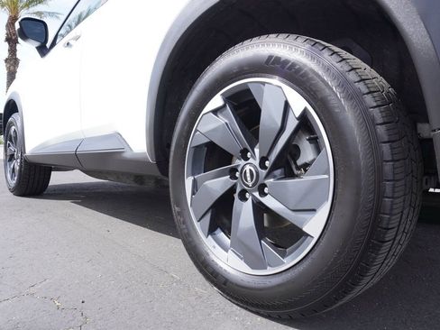 Certified 2024 Nissan Rogue SV image 6