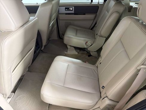 Used 2011 Ford Expedition XLT w/ 202A Rapid Spec Order Code RWD image 19