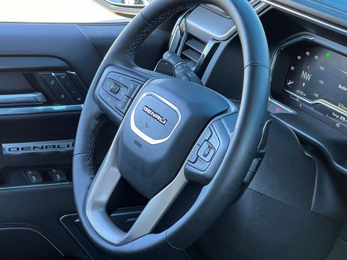 Used 2024 GMC Sierra 1500 Denali w/ Technology Package image 37