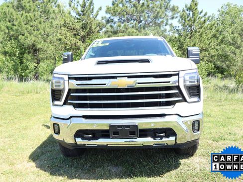 Used 2025 Chevrolet Silverado 2500 LTZ w/ LTZ Premium Package AWD/4WD image 14