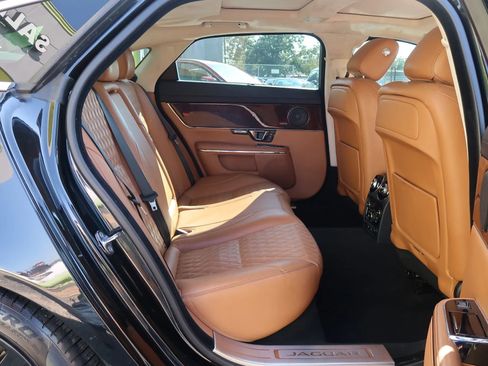 Used 2017 Jaguar XJ L Portfolio image 22