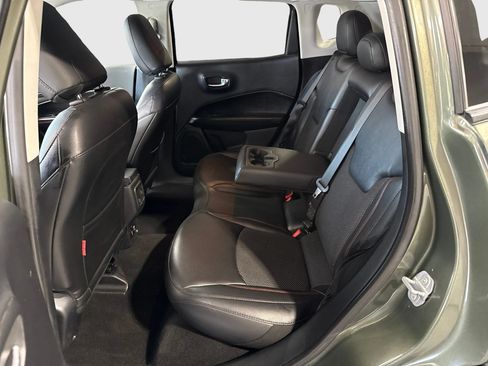 Used 2019 Jeep Compass Trailhawk w/ Cold Weather Group AWD/4WD image 10