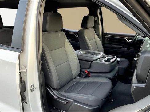 Used 2023 Chevrolet Silverado 1500 LT image 19