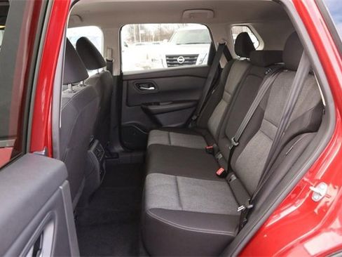 Certified 2024 Nissan Rogue SV image 10